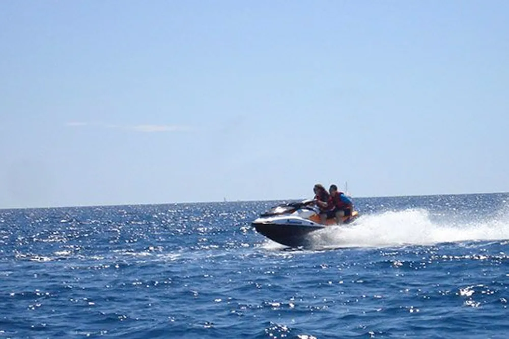 Jet ski, randonnée île d'or au départ du Port de Saint-Aygulf